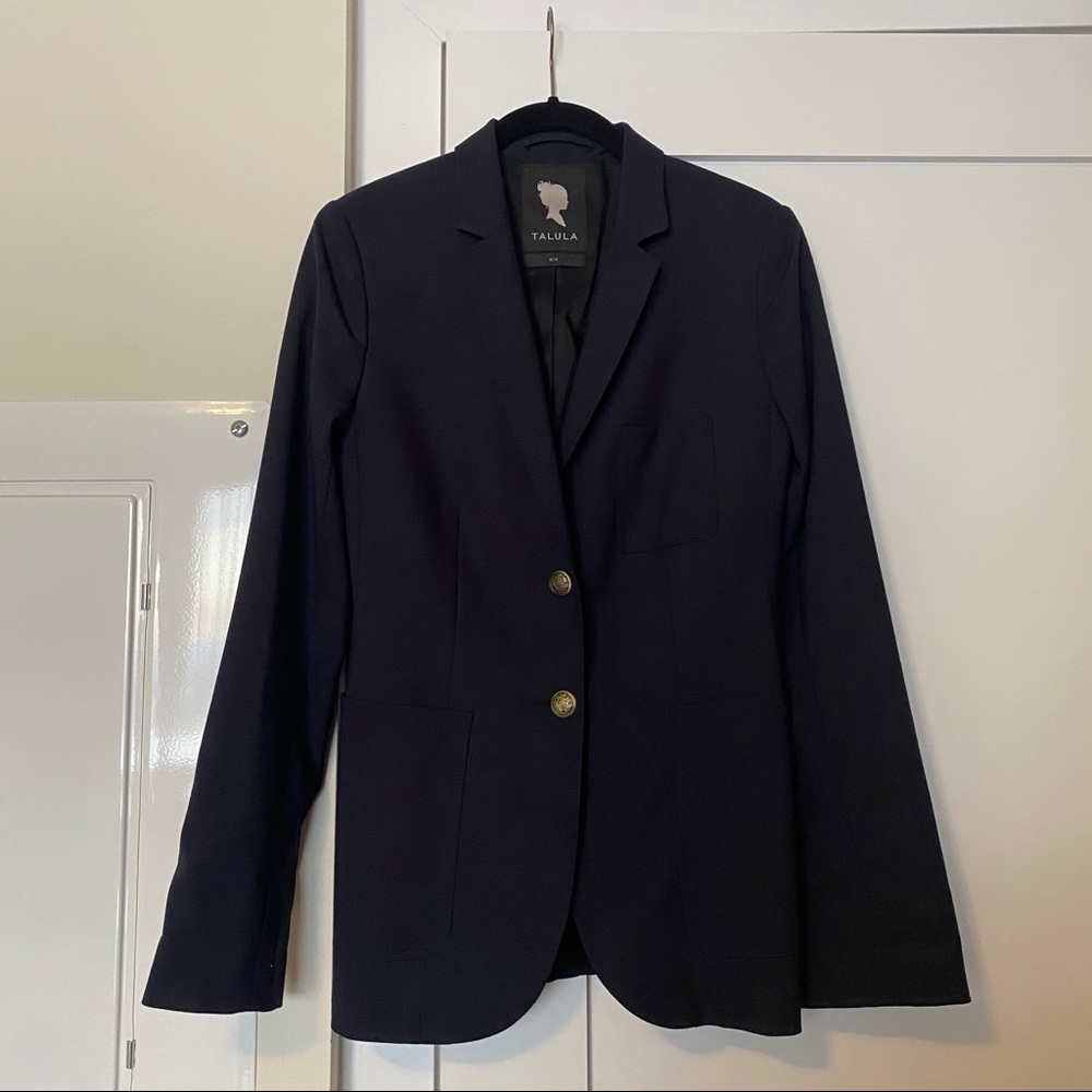 Brand new Aritzia Talula dark navy blazer